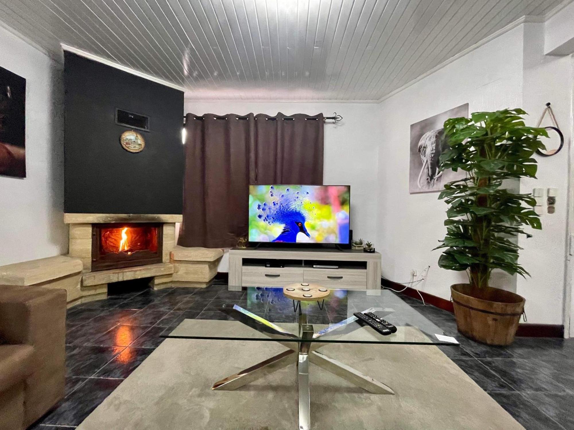 Hollywood Villa Campanário Eksteriør billede